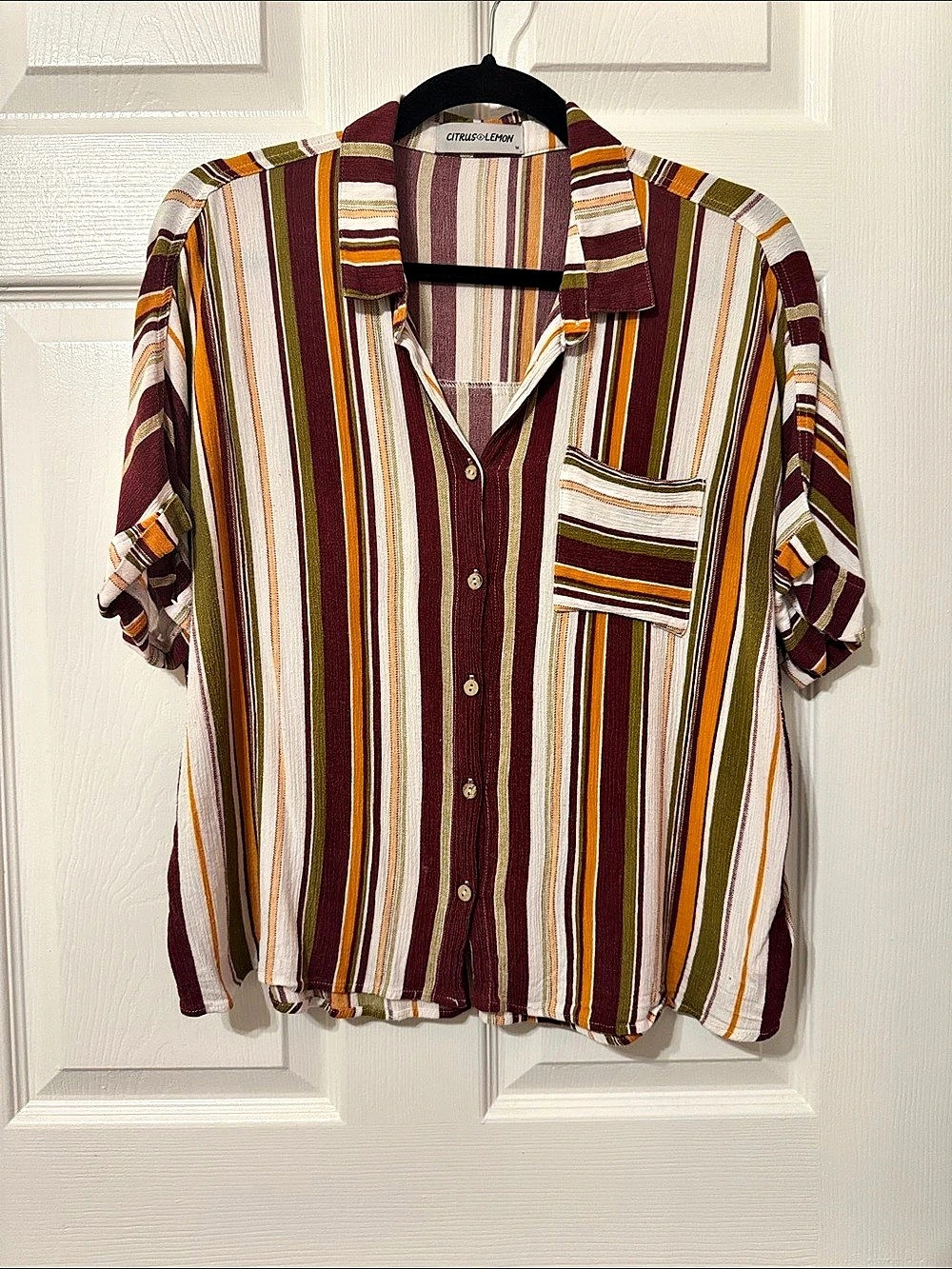 Citrus & Lemon Striped Button Down Shirt in Burgundy & White Size Medium